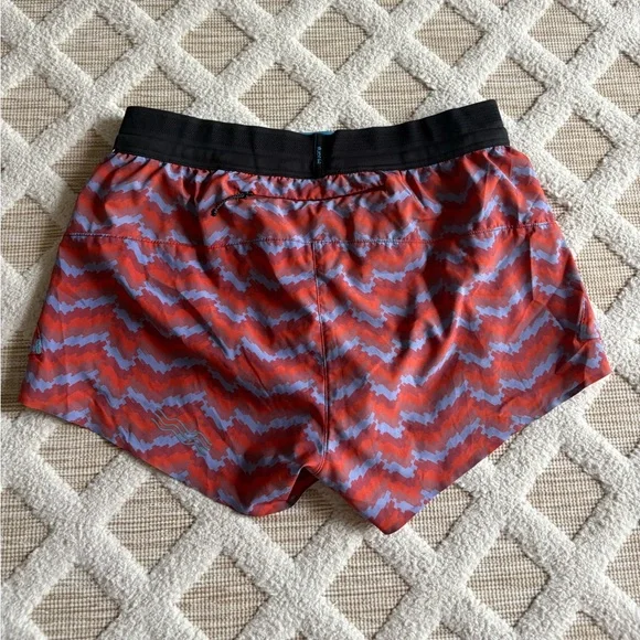 Janji - Picture 2 of 7